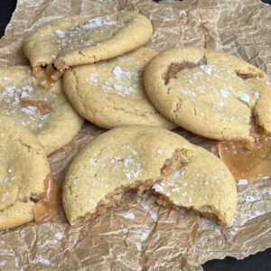 salted caramel cookies (1 dozen)